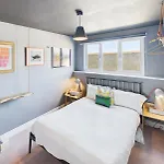 Host & - The Artists Pad דירה *